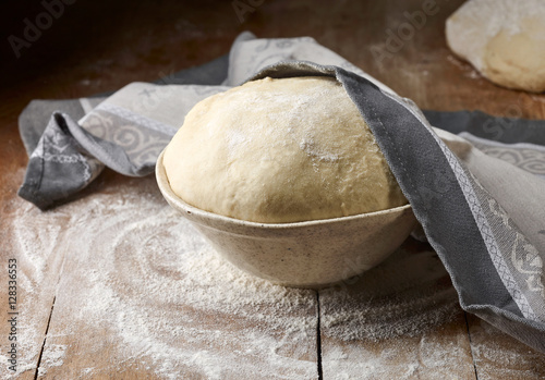 Canvastavla fresh raw dough