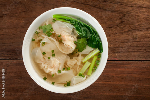 Chinese wonton soup