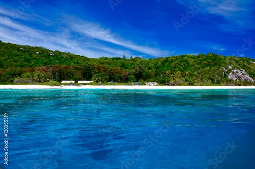 Blick zur Vogelinsel Aride, Seychellen
