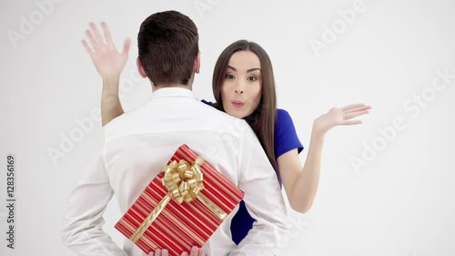 Wallpaper Mural Happy couple on Valentines day Torontodigital.ca