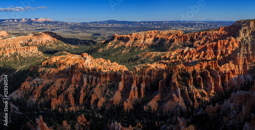 Amazing scenic view of the hoodoos. Bryce Canyon National Park, © dpetrakov