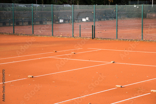 tennisplatz im winter photo