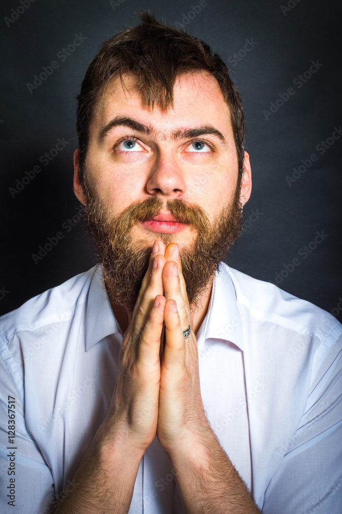 a man praying