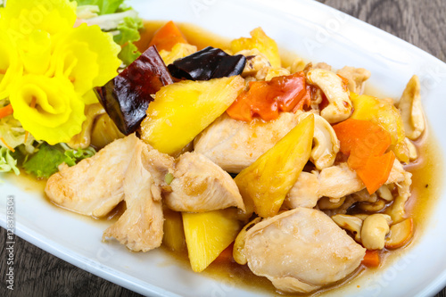 Chicken with pineapple and cahew nuts