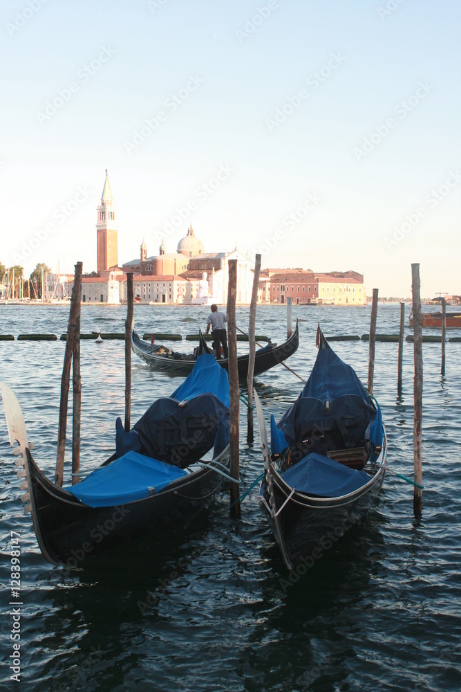 Gondeln in Venedig, Blick auf San Giorgio Maggiore