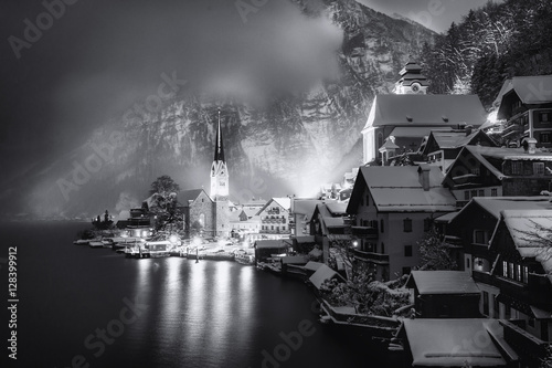 Obraz na płótnie Winter View of Hallstatt, traditional austrian wood village, UNESCO world culture heritage site. Christmas view. B/W edition. w salonie