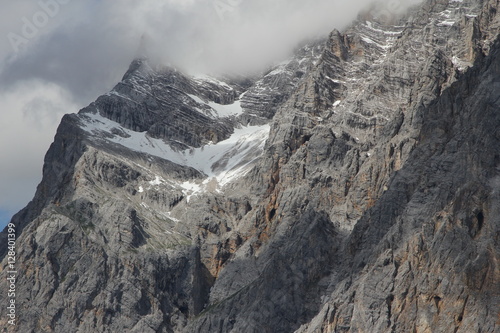 Seeben See / Coburger Hütte an der Zugspitze photo