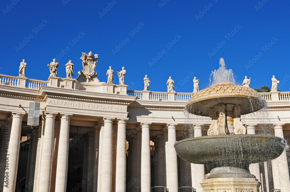 Fototapeta premium Roma, Città del Vaticano - piazza San Pietro, il colonnato del Bernini