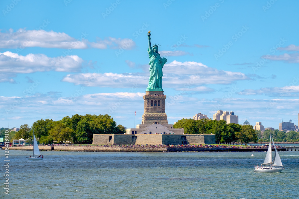 Fototapeta premium Statua Wolności na Liberty Island w Nowym Jorku