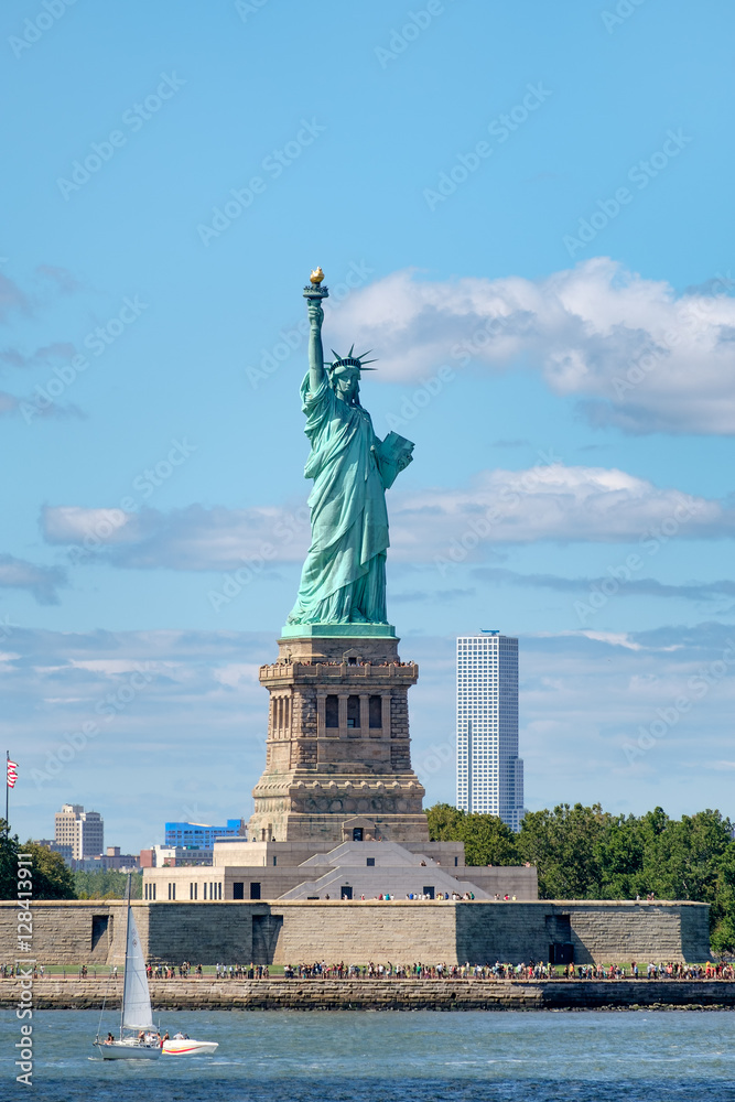 Naklejka premium The Statue of Liberty at Liberty Island in New York