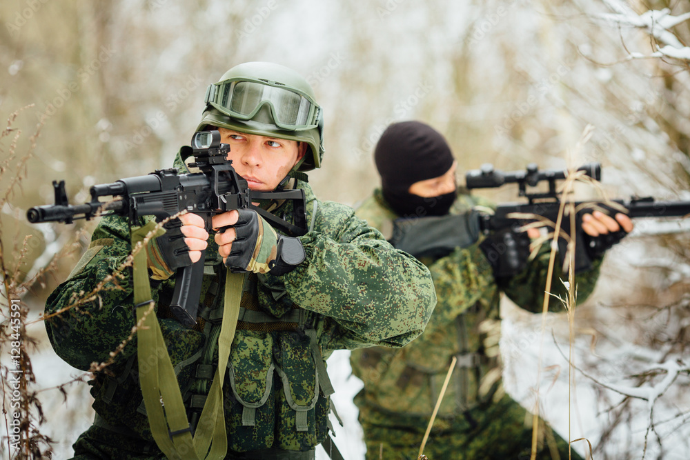 Fototapeta premium The team of soldiers engaged in the exploration area.