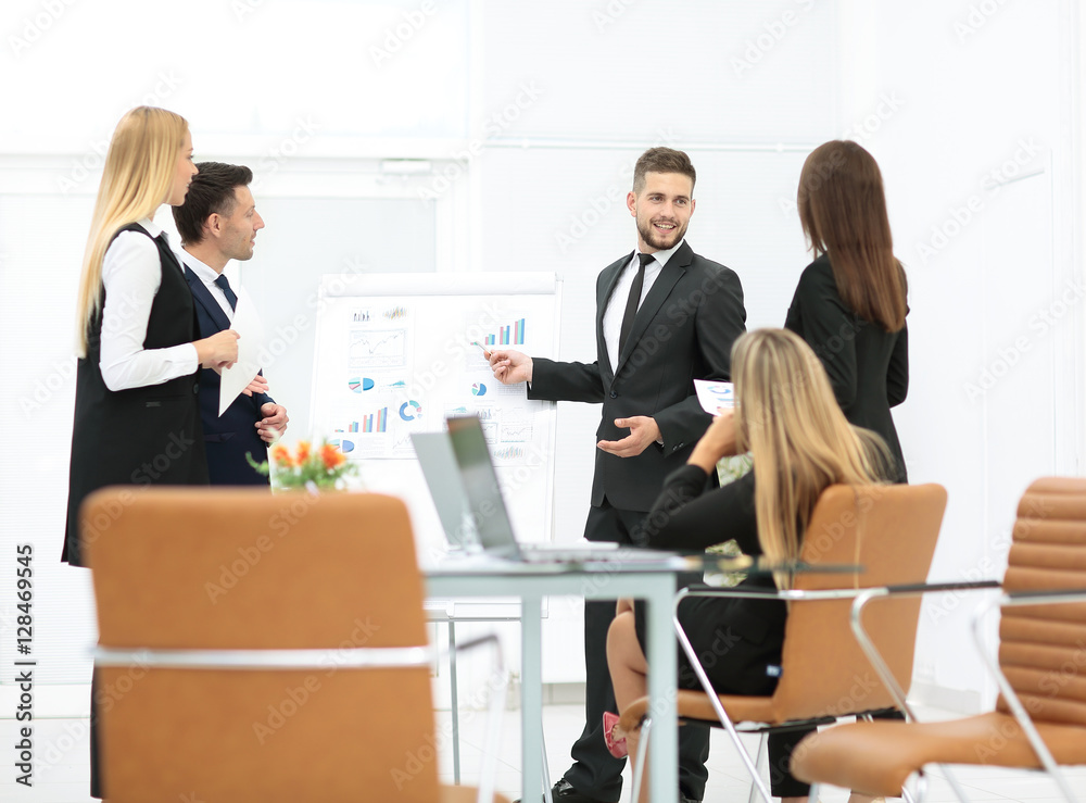 Successful busines team in a modern office Successful busines team in a modern office