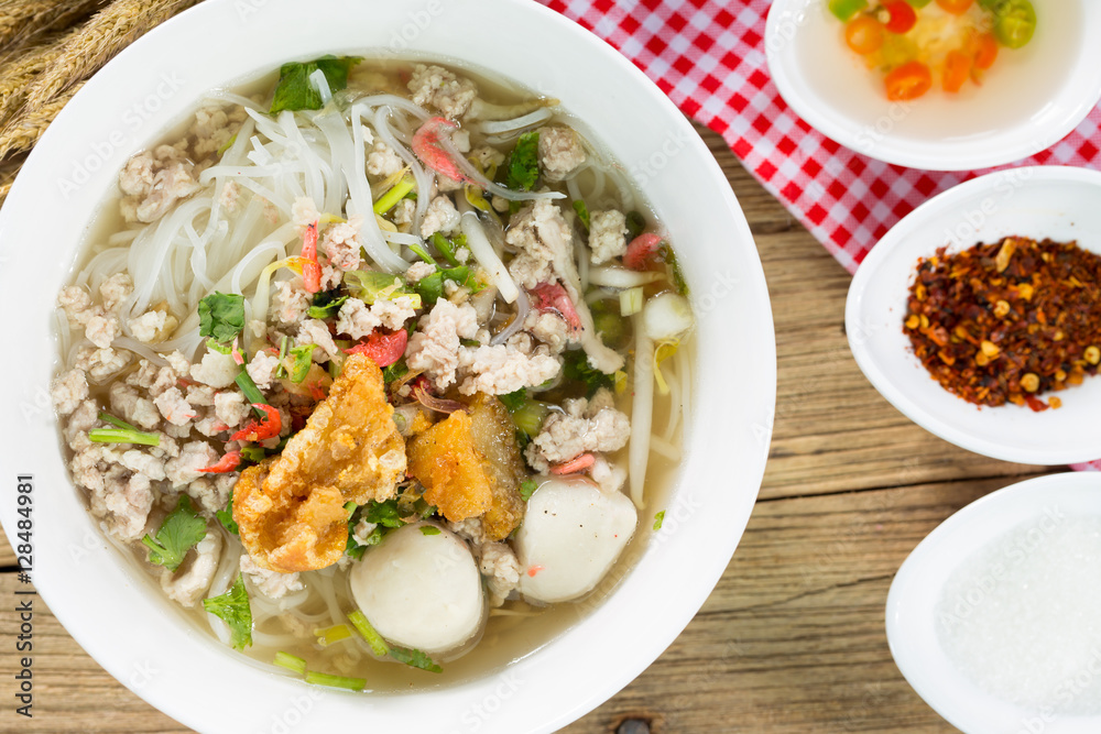 Thin rice noodles with sliced Pork in broth, Thai noodle