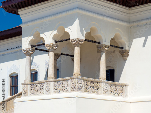 Potlogi palace - balcony detail photo