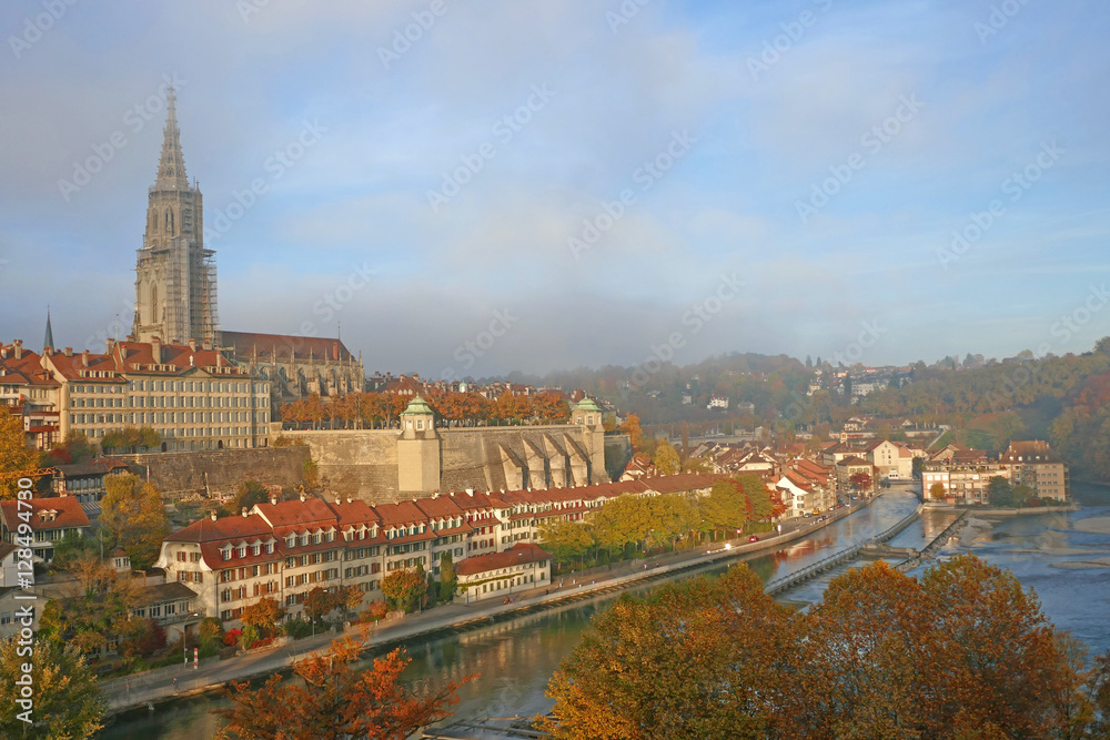 Fototapeta premium altstadt von bern im herbst, schweiz 