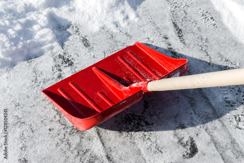 clearing snow shovel
