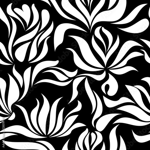Seamless pattern with white flowers on black background