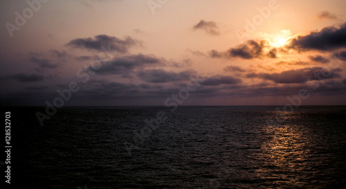 Ocean Sunset © Thaddeus