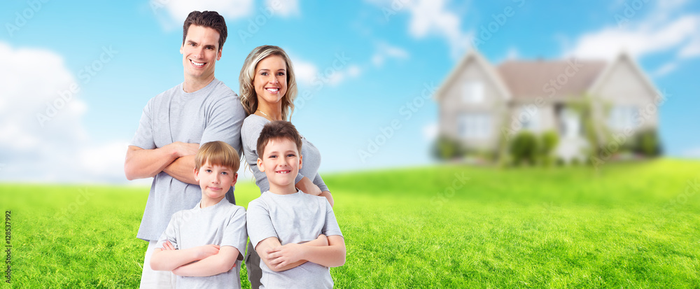 Obraz premium Happy family with kids 