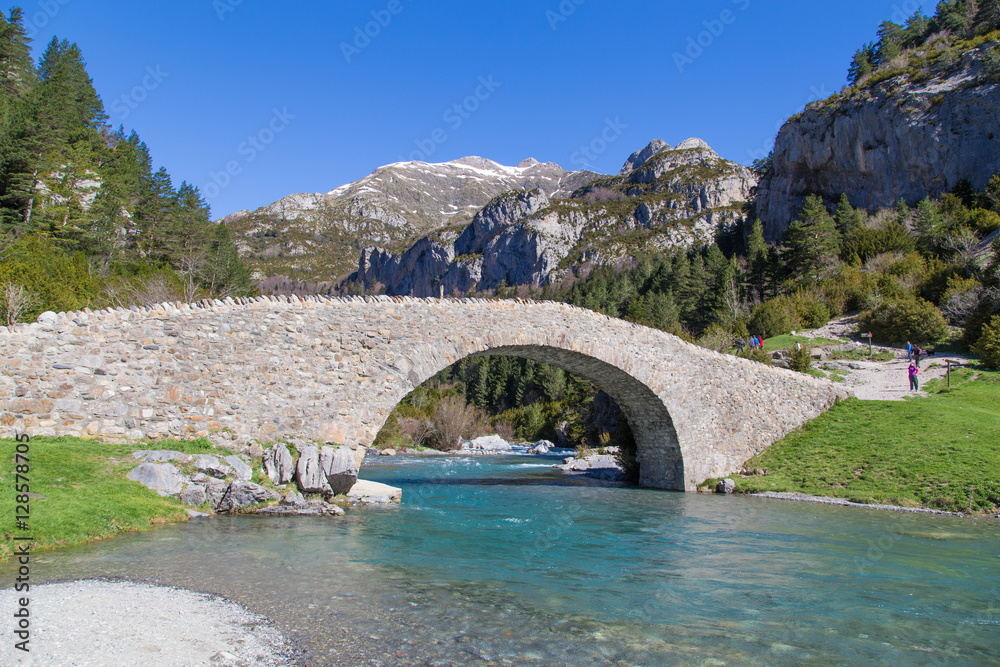 Bujaruelo valley in Huesca, Spain