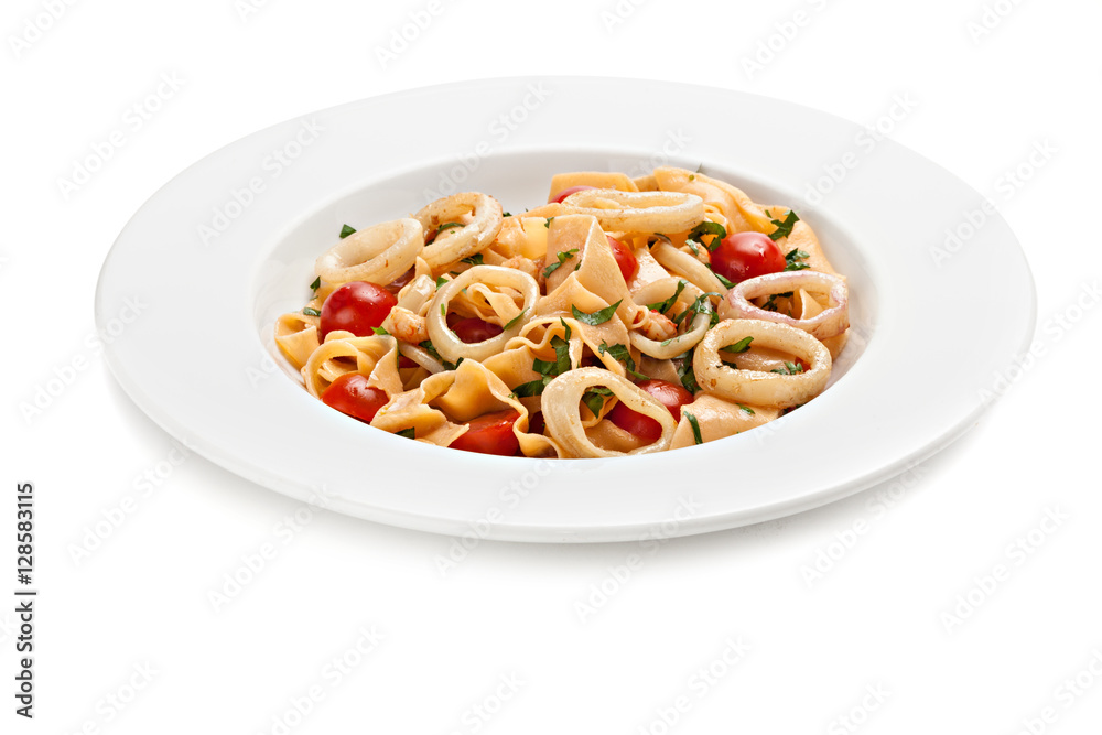 Pasta with fresh tomatoes and basil Pasta with fresh tomatoes and basil