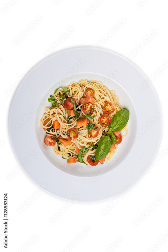 Pasta with fresh tomatoes and basil