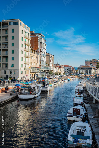 Viareggio Port marina kanał włochy © BlackMediaHouse