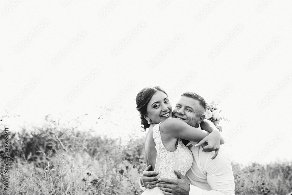 Fototapeta premium Loving embrace