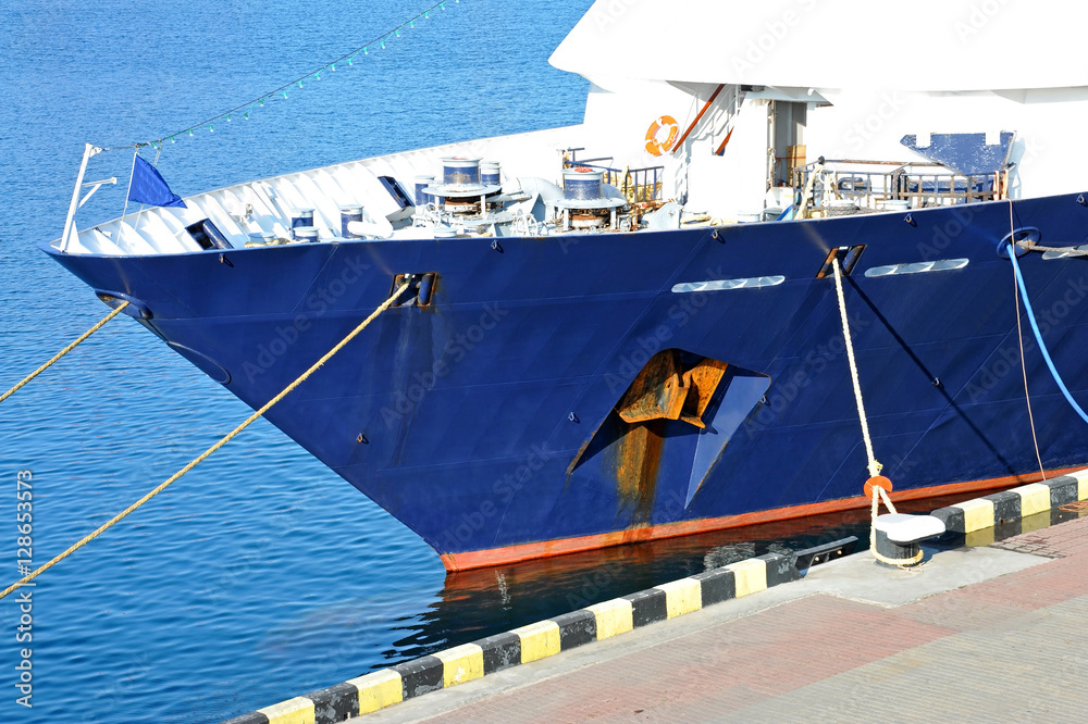 Naklejka premium Bulk carrier ship