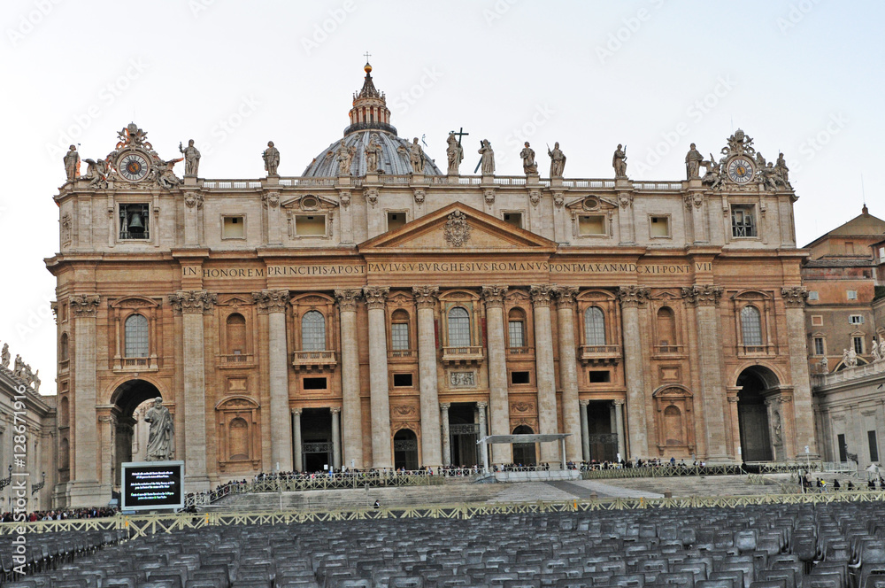 Roma, Città del Vaticano - la basilica di San Pietro Roma, Città del Vaticano - la basilica di San Pietro