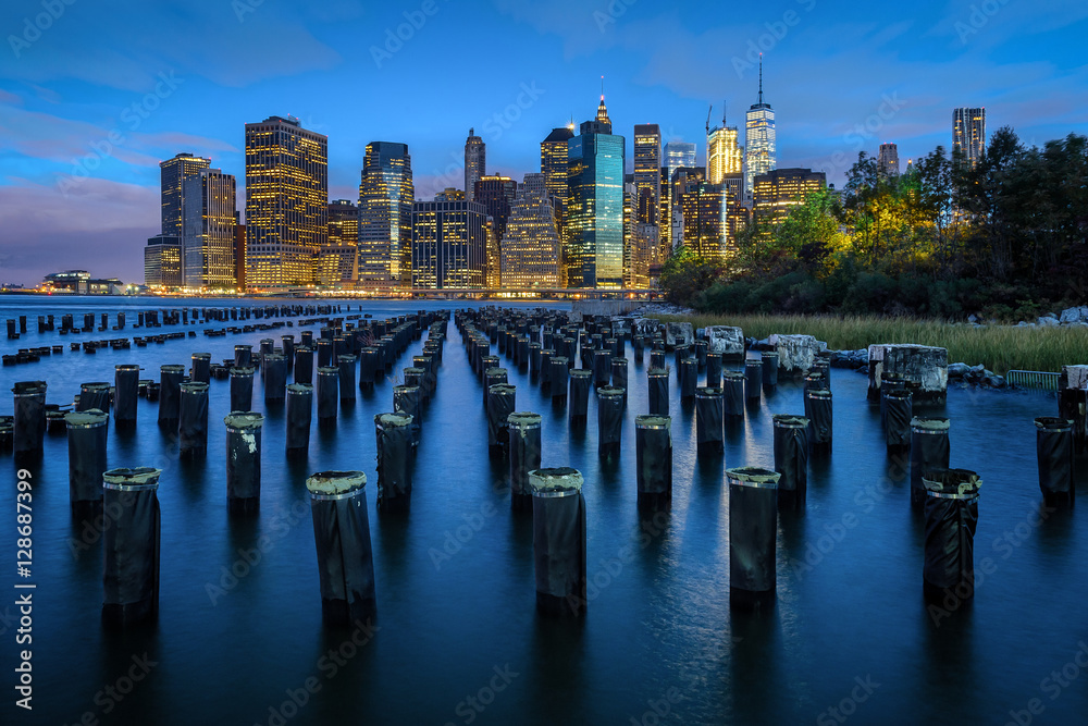 Fototapeta premium New York skyline. Lower Manhattan view over the East River.
