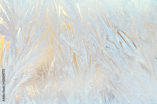 ледяной узор на стекле  photo