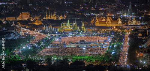 thai people sing a song with candle foe the King Bhumibol adulya