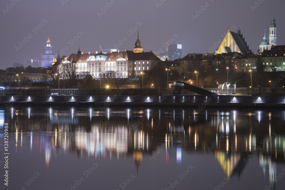 Warsaw, night along the river