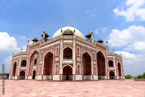 Mughal Emperor Humayun's Tomb in New Delhi, India. © kingslyg