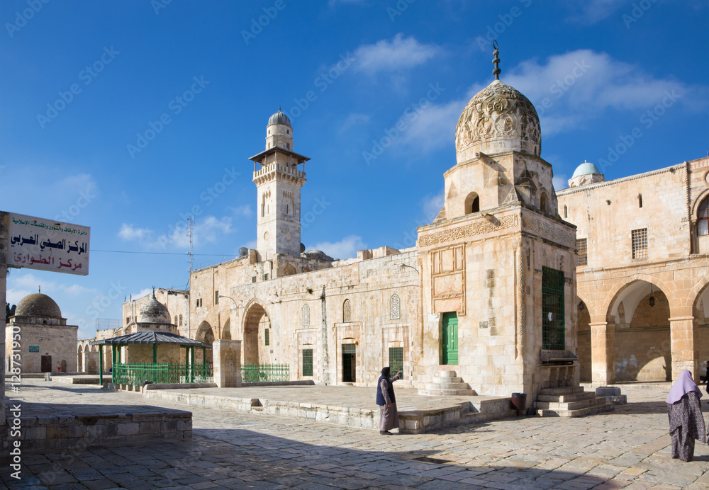 JERUSALEM, ISRAEL - MARCH 5, 2015: The look from the Temple Mount to west in morning light.