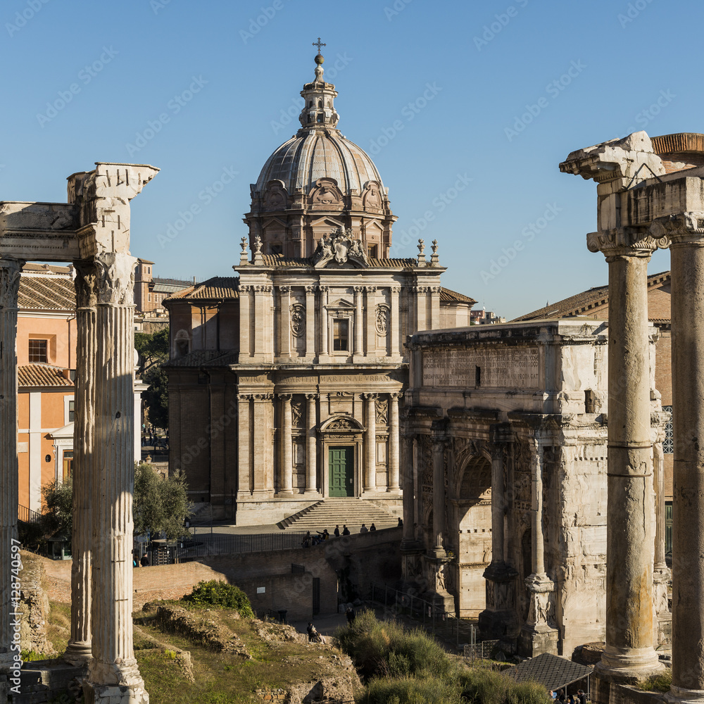 Forum mit chiesa dei santi luca e martina