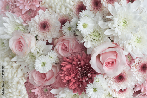Background of daisies and roses