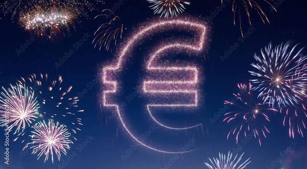 Φωτογραφία Night sky with fireworks shaped as a Euro symbol.(series)