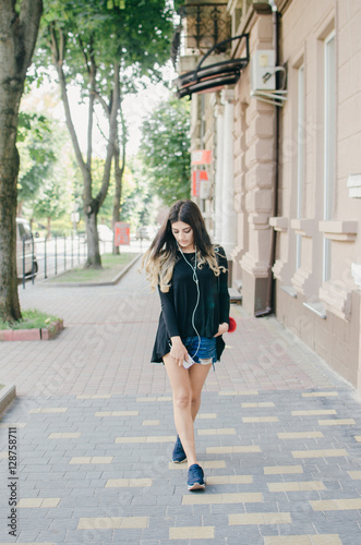 girl walking in the city