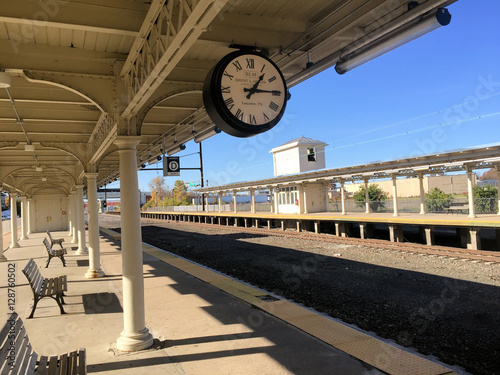 Canvas Print Train Station Platform in Lancaster, Pennsylvania, USA, in Daytime