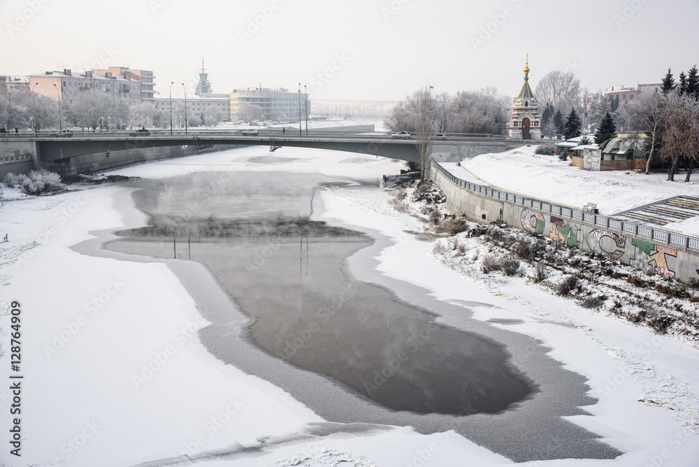 Obraz premium Thaw on the river