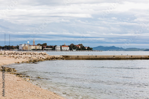 Fototapeta Naklejka Na Ścianę i Meble -  Uferpromenade in Zadar, Kroatien