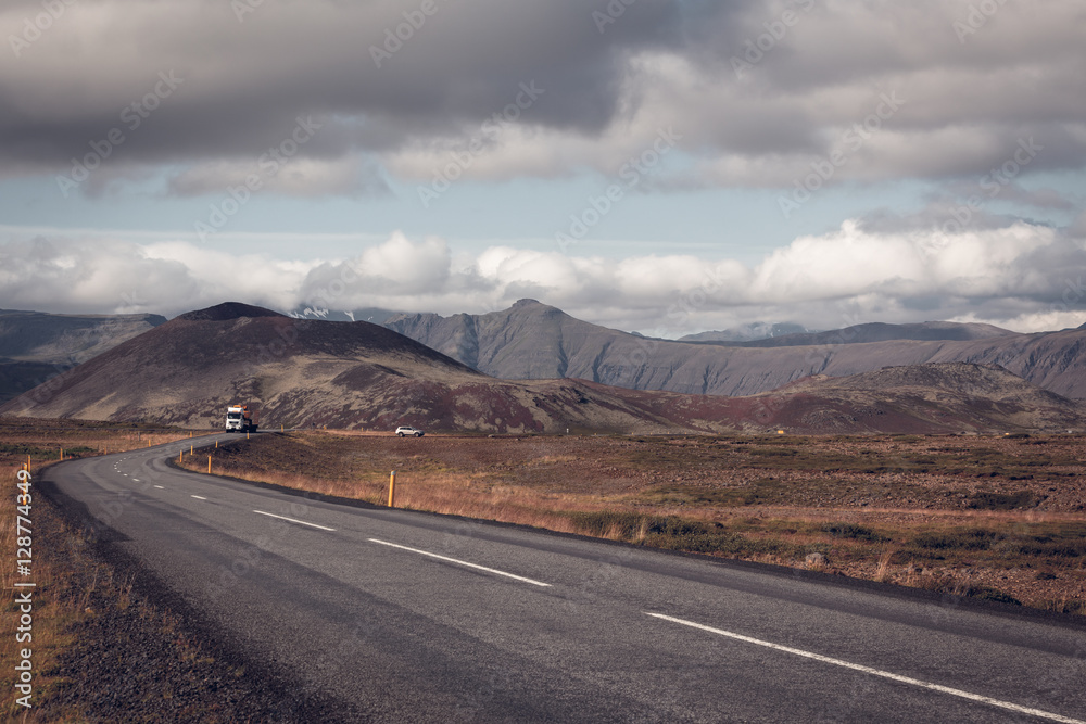 Endless Icelandic Highway Endless Icelandic Highway