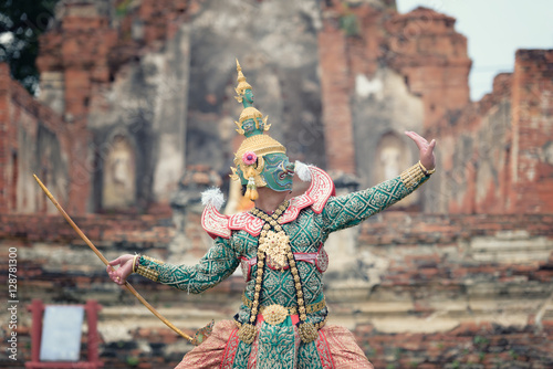 Thailand culture Dancing art in masked Khon Tos-Sa-Kan that high