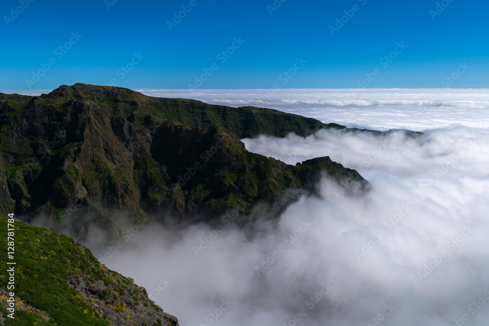 Hiking Pico do Arierio, Pico Ruivo, Madeira, Portugal Hiking Pico do Arierio, Pico Ruivo, Madeira, Portugal