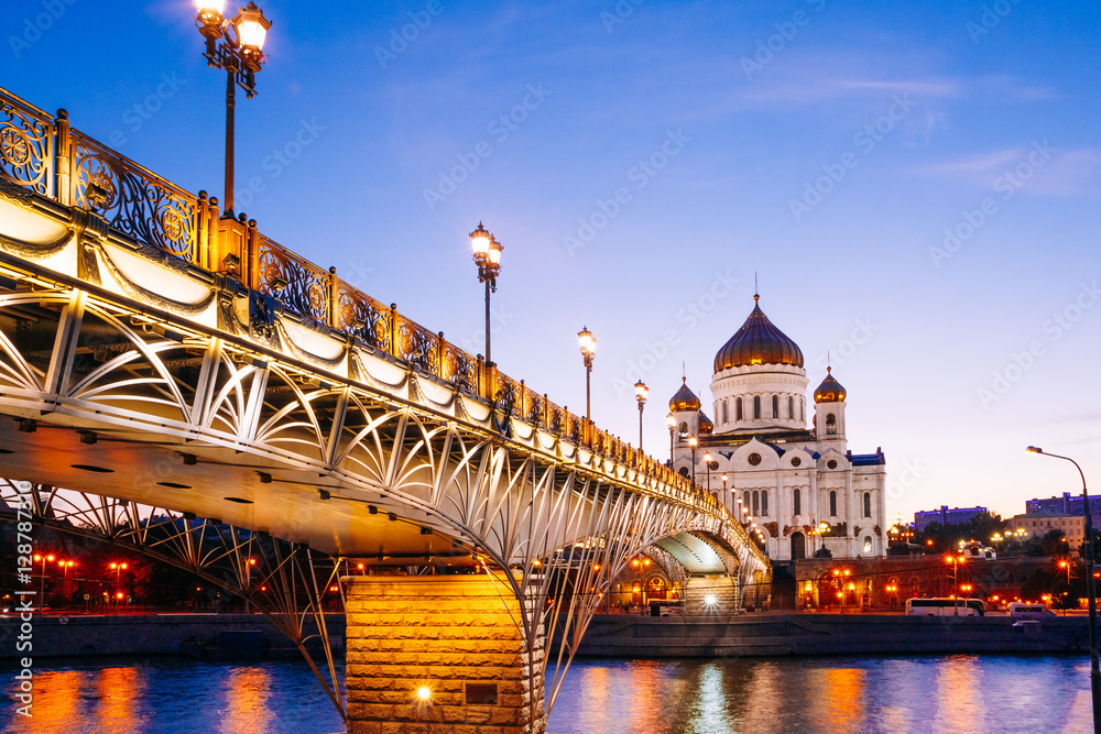 Fototapeta premium Christ the Saviour Cathedral in the evening