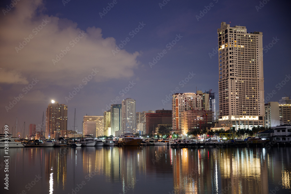 Manila Bay at Harbor Square , Manila , Philippines Manila Bay at Harbor Square , Manila , Philippines