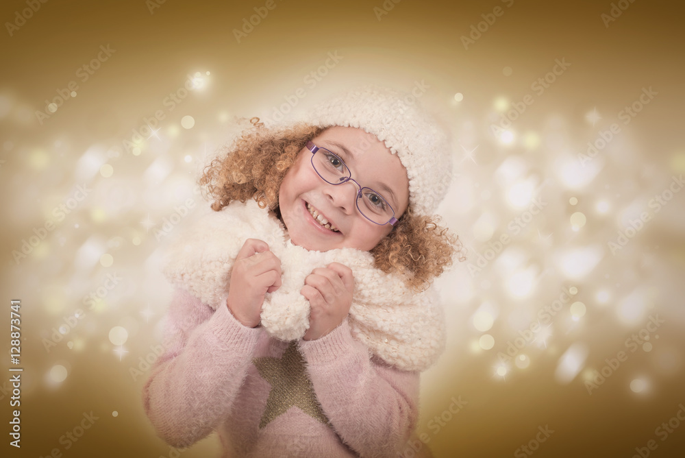 Mädchen mit Schal und Mütze im Winter Mädchen mit Schal und Mütze im Winter