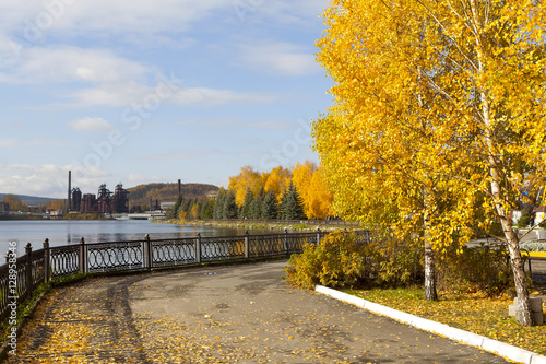 Осень в парке Бондина. Нижний Тагил. Свердловская область. Россия.